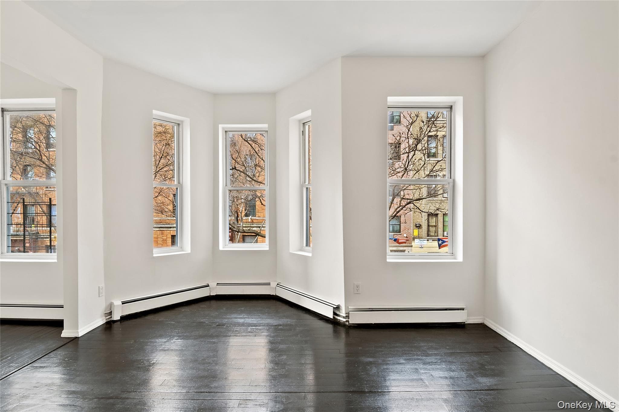 2308 Morris Avenue thumbnail 5