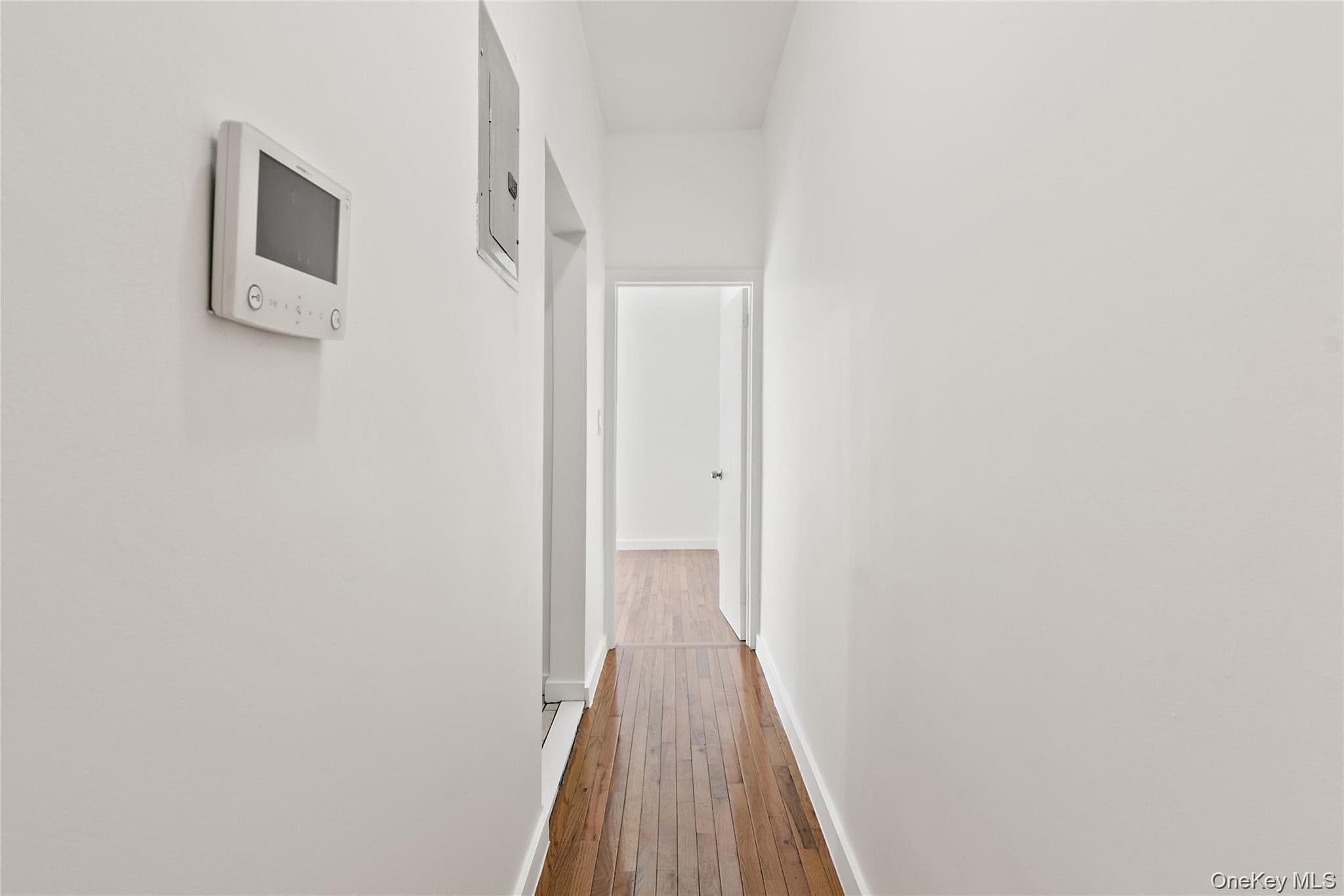 2308 Morris Avenue thumbnail 22