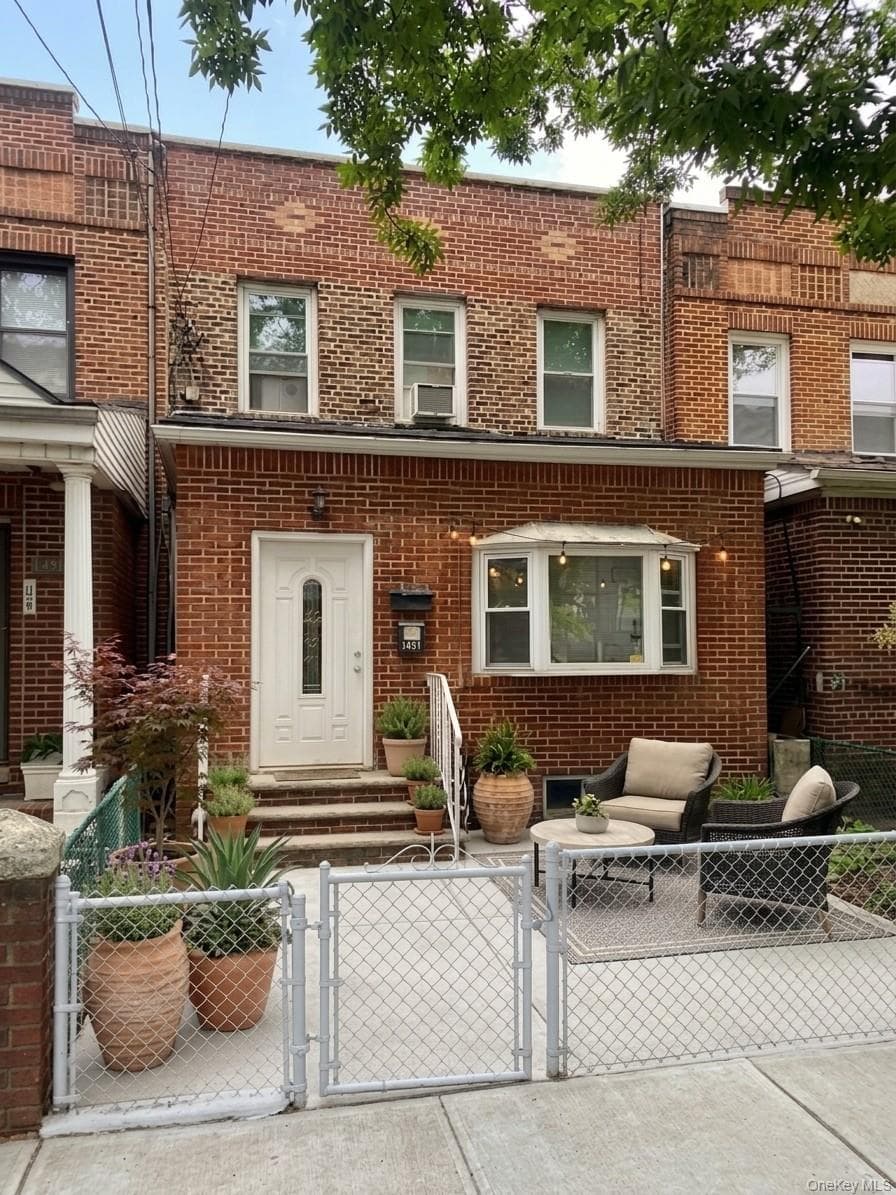 22-48 43rd Street, Astoria