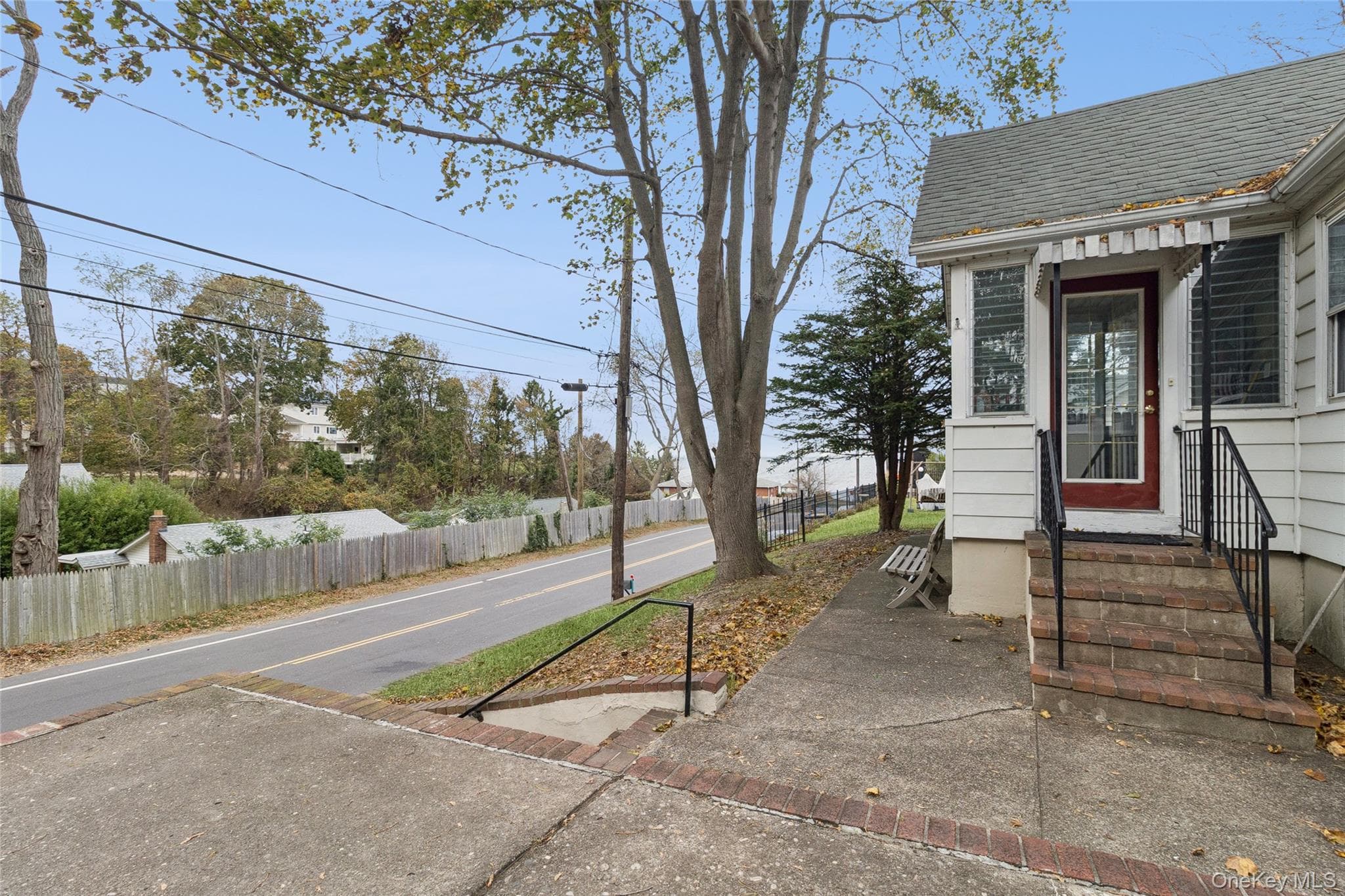 215 Hallock Landing Road thumbnail 34
