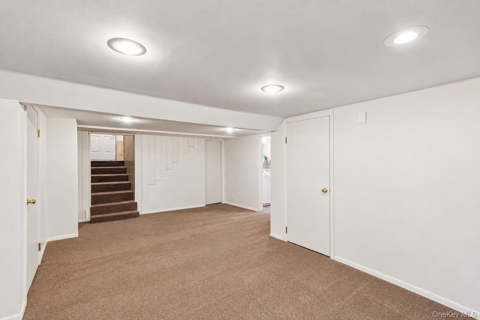 215 Hallock Landing Road thumbnail 16