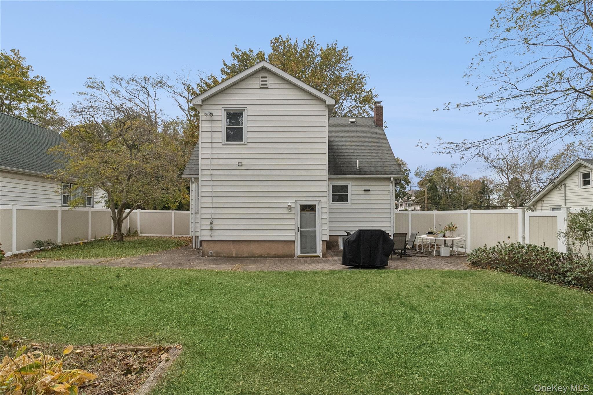 215 Hallock Landing Road thumbnail 24