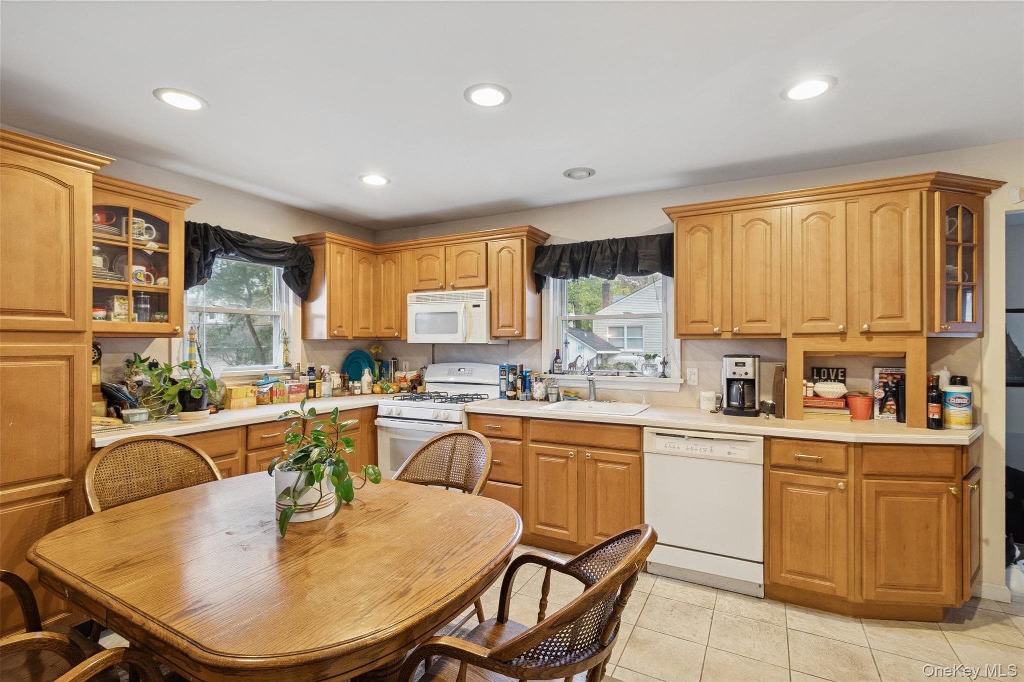 215 Hallock Landing Road thumbnail 4