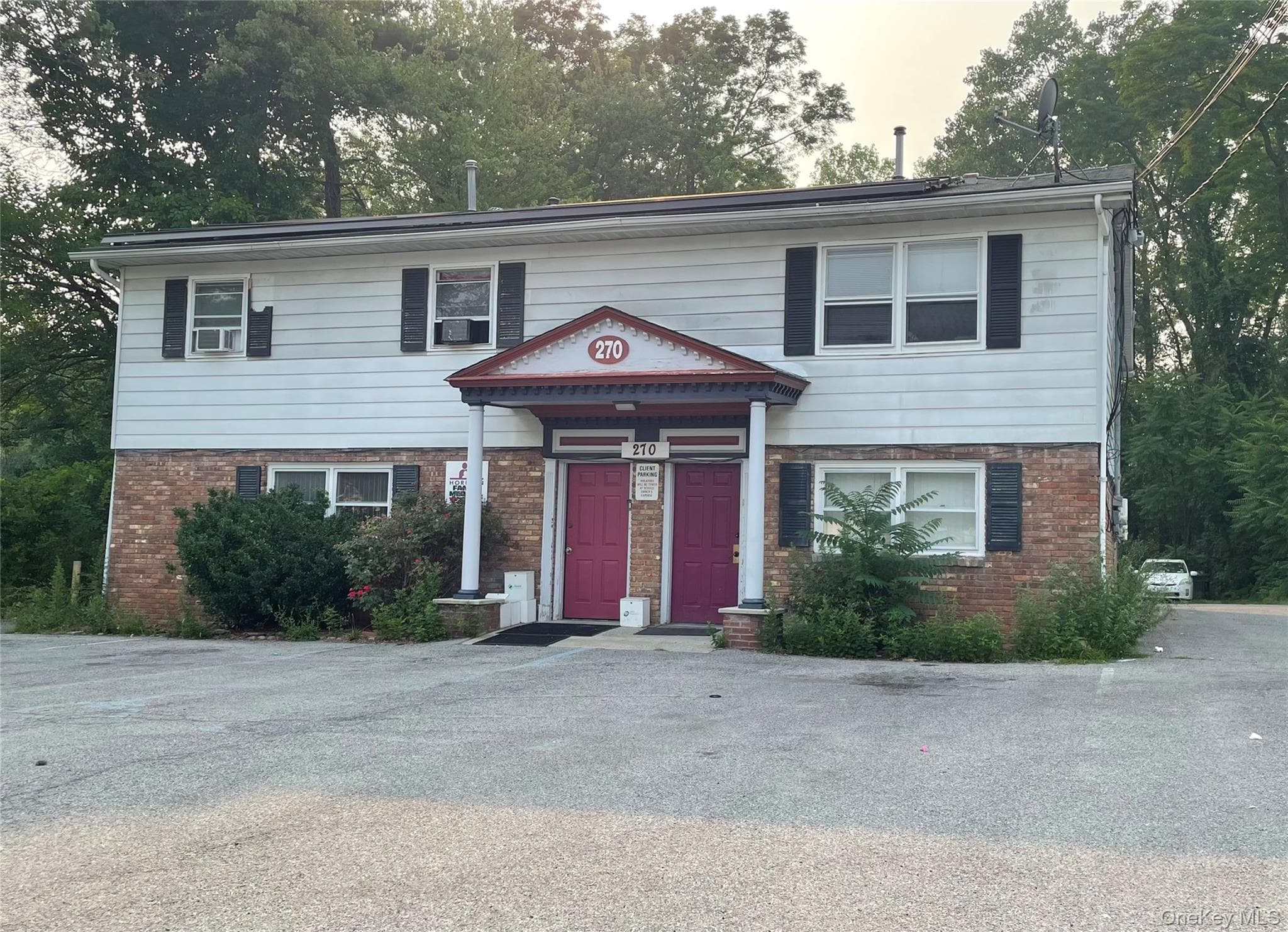 270 Quassaick Avenue thumbnail 2