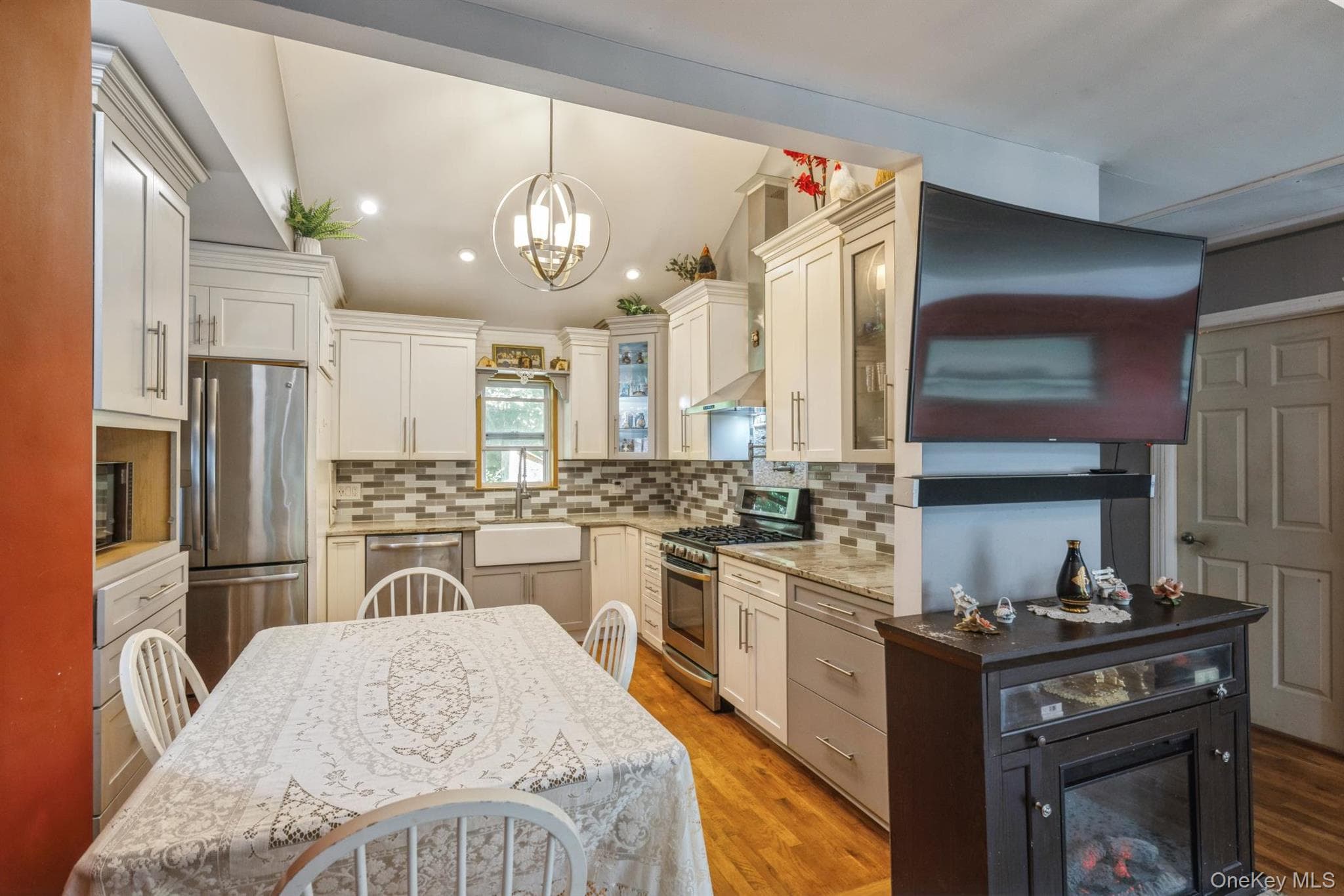 25 Tamarack Road thumbnail 9