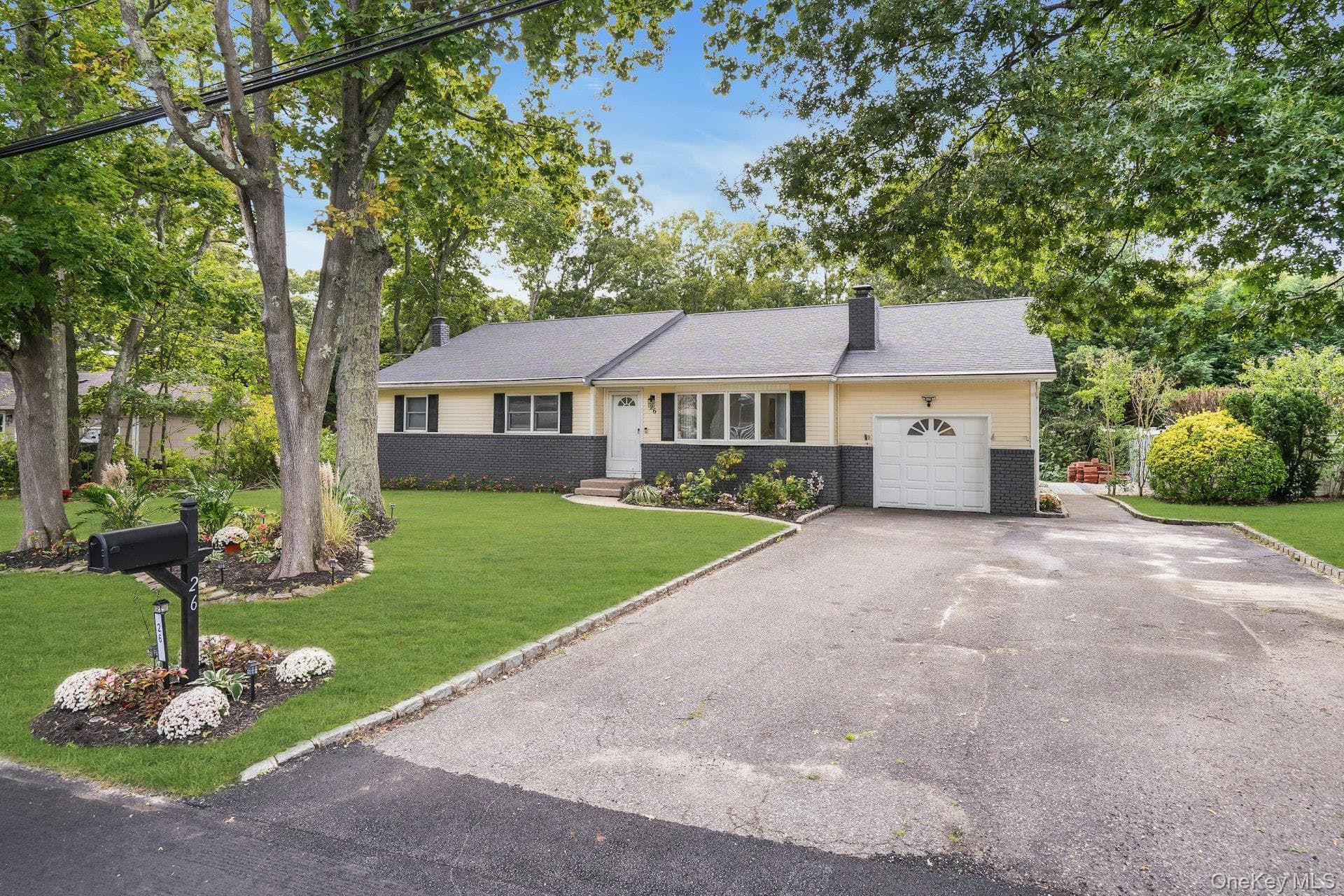 26 Williams Avenue photo 1