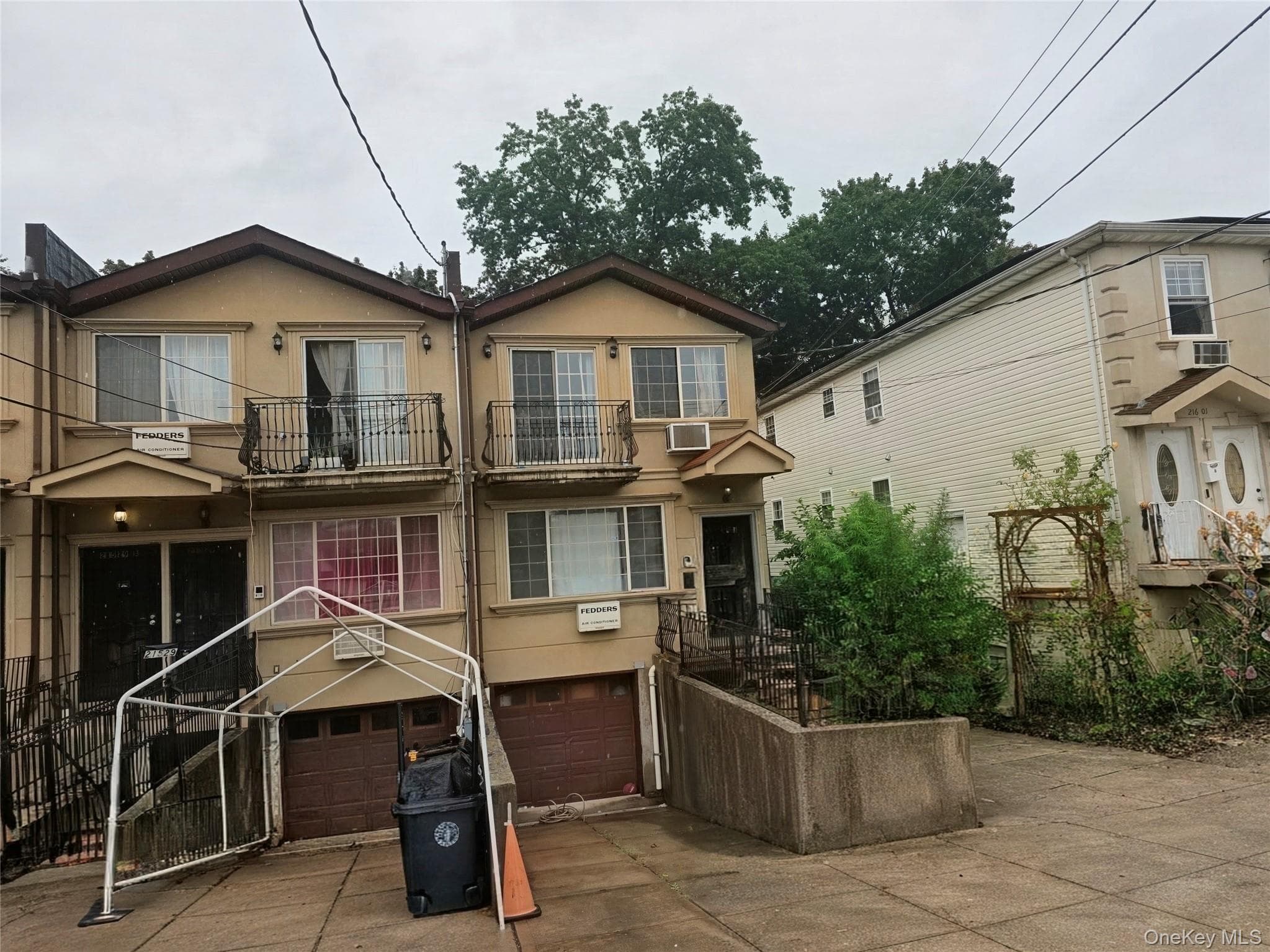 21531 Hollis Avenue thumbnail 3