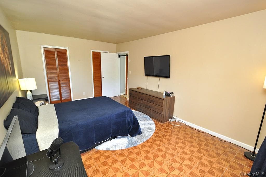 485 Webster Avenue Unit: B5 thumbnail 20