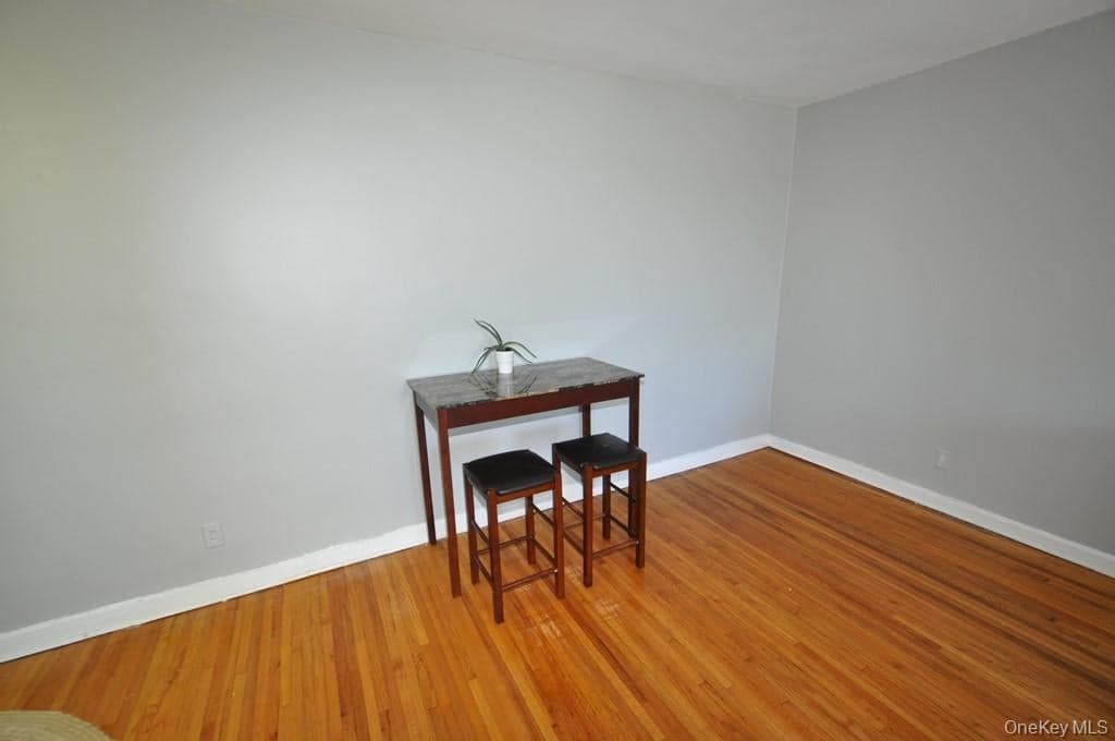 485 Webster Avenue Unit: B5 thumbnail 13