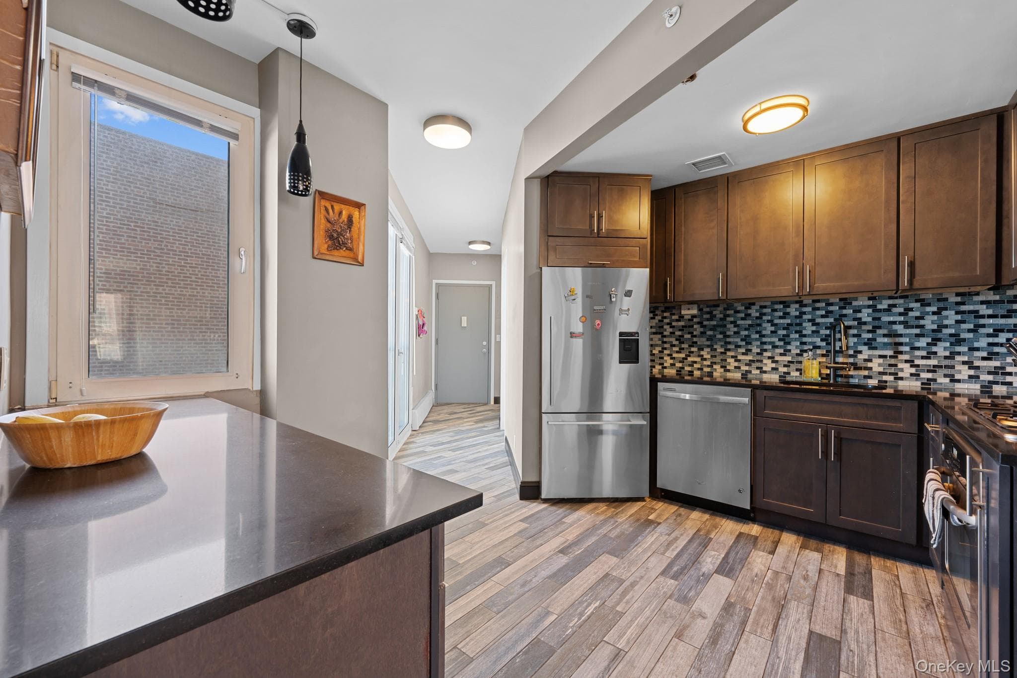 118-20 Ocean Promenade Unit: 6D thumbnail 4