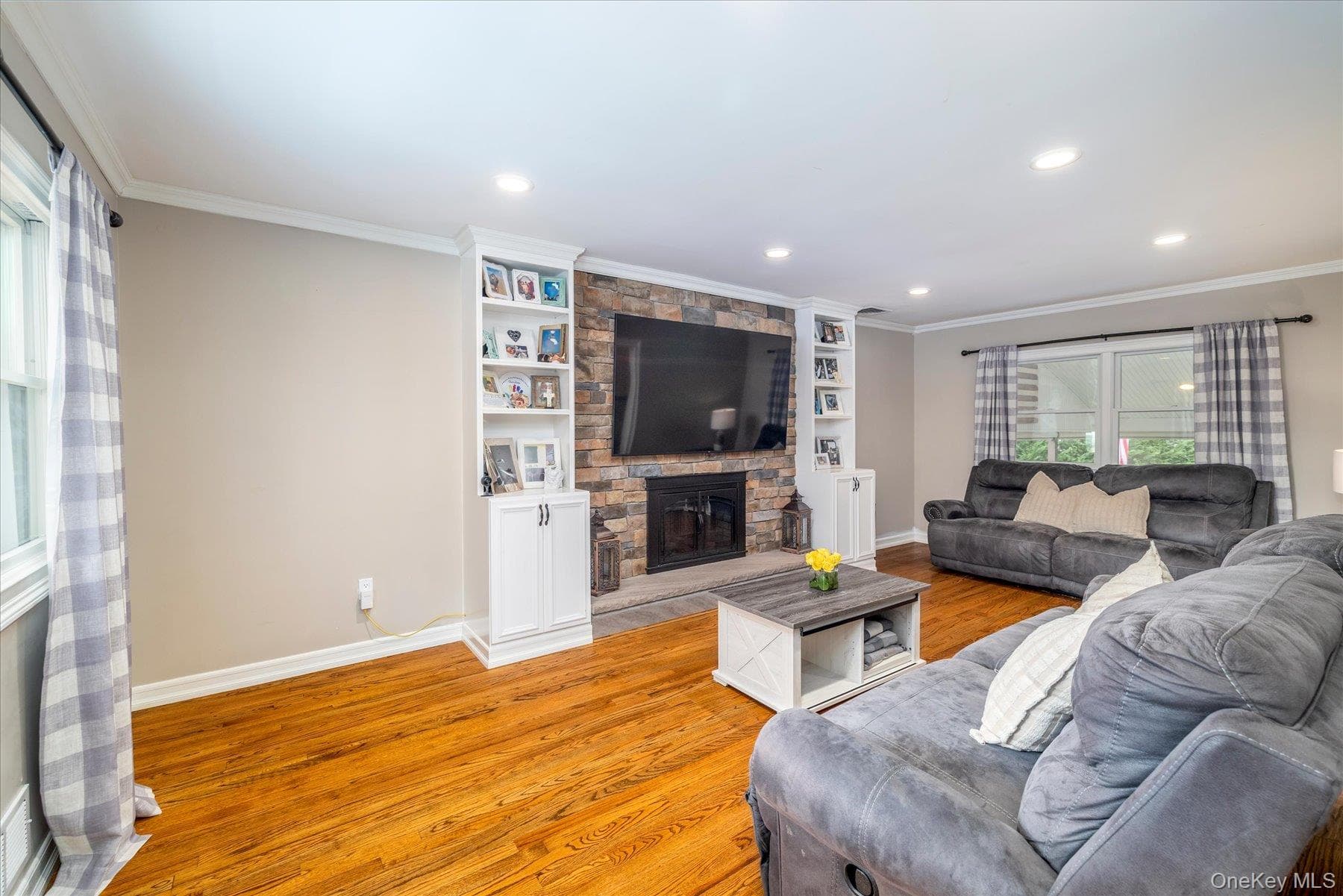 2126 Howell Street thumbnail 22