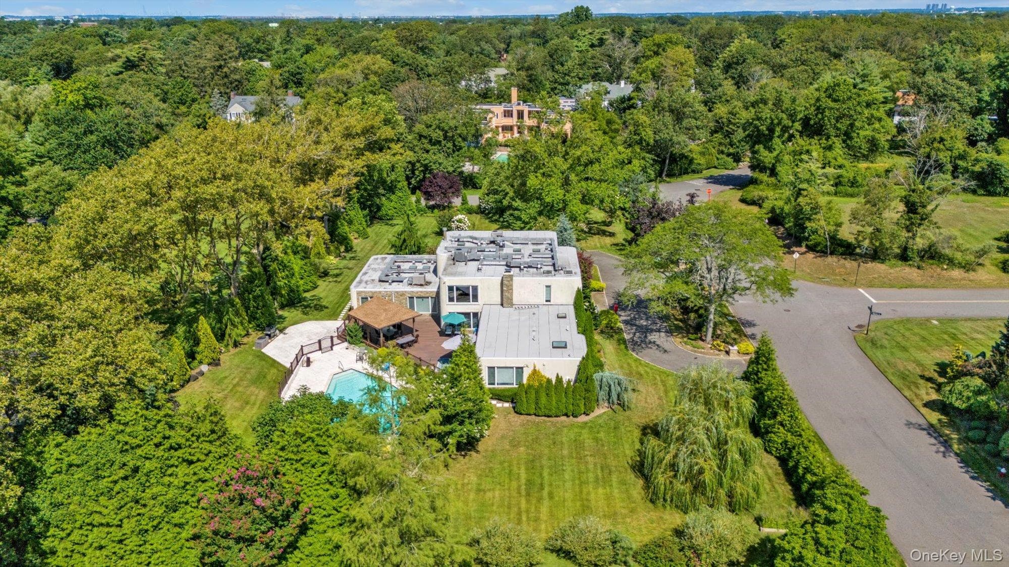 10 Macy Drive thumbnail 41