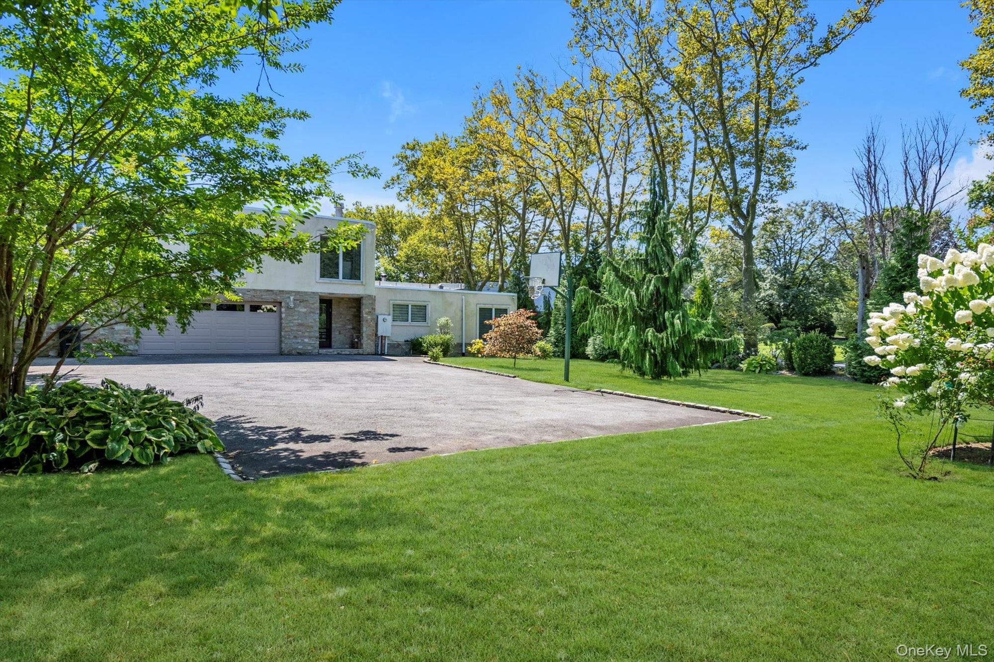 10 Macy Drive thumbnail 31