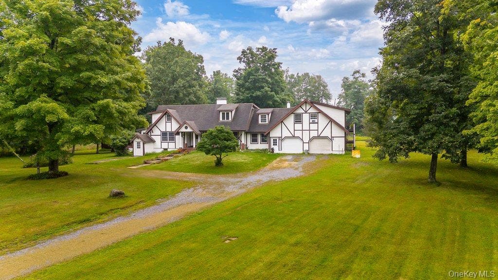 38 Nine Partners Road, Staatsburg