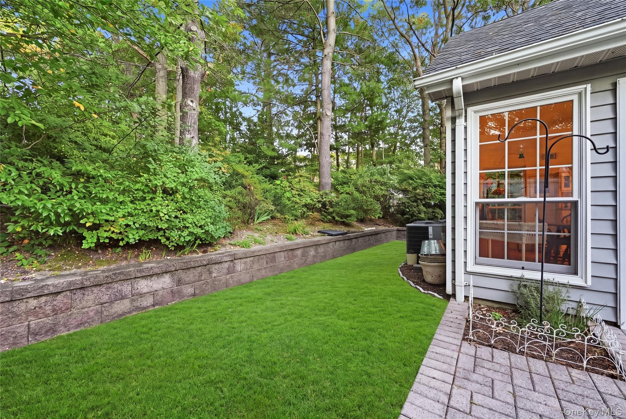 9 Amagansett Court thumbnail 25