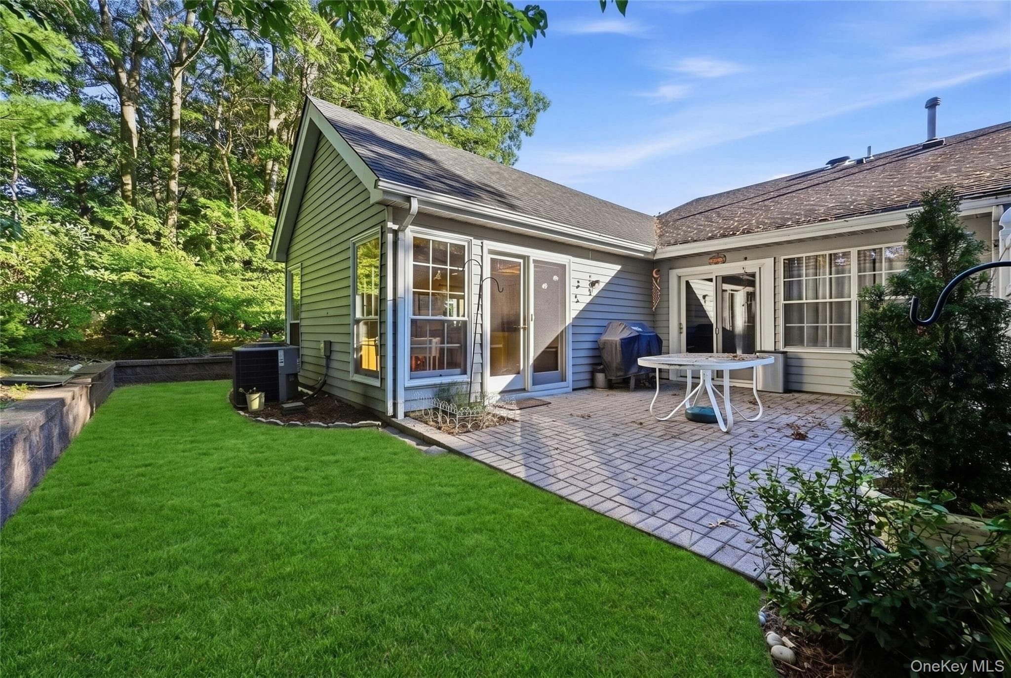 9 Amagansett Court thumbnail 22