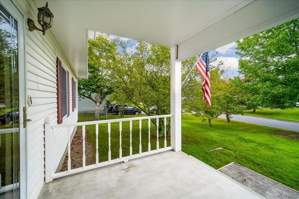207 Butter Hill Drive thumbnail 2
