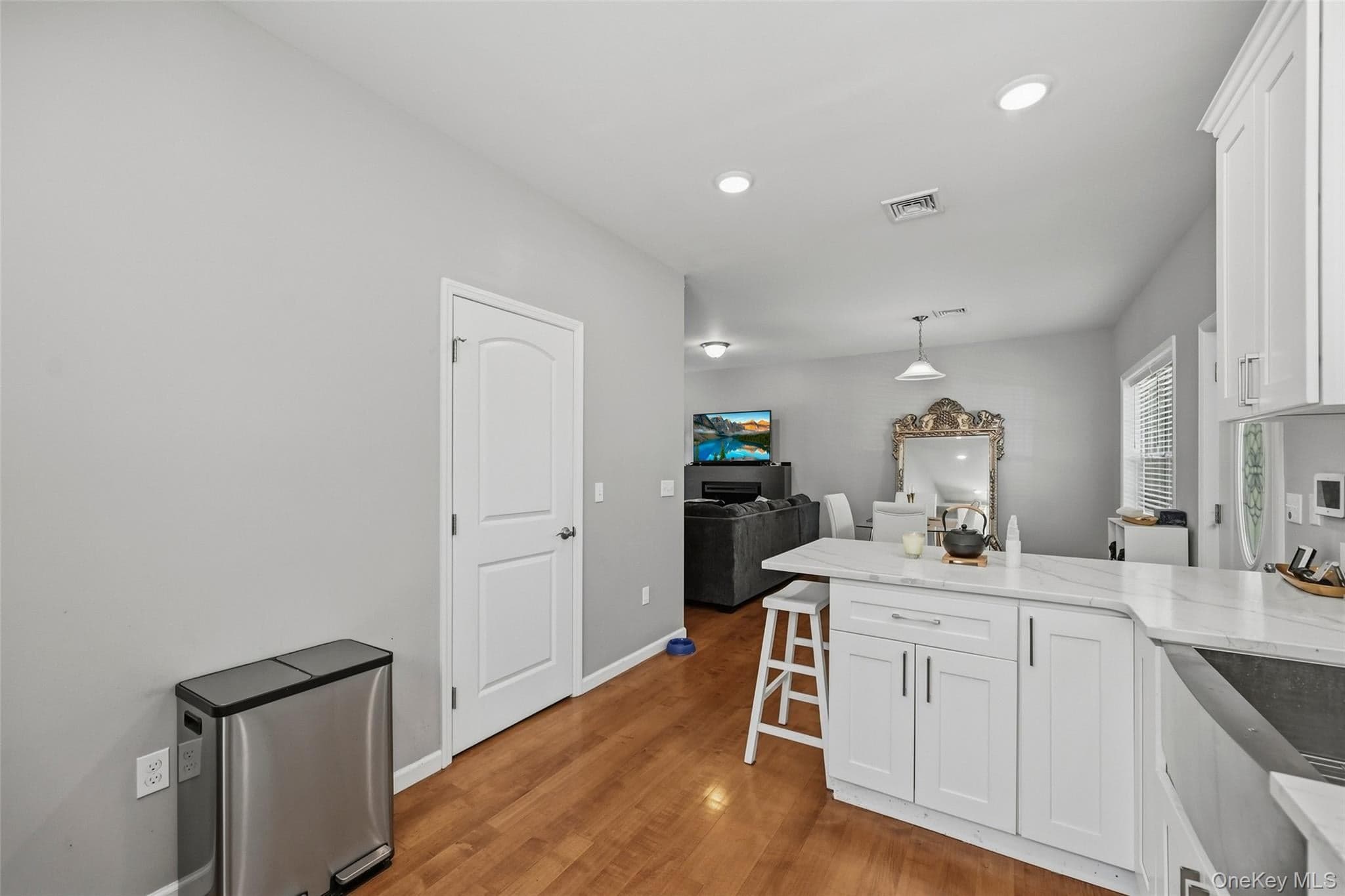 214 Prospect Street thumbnail 13