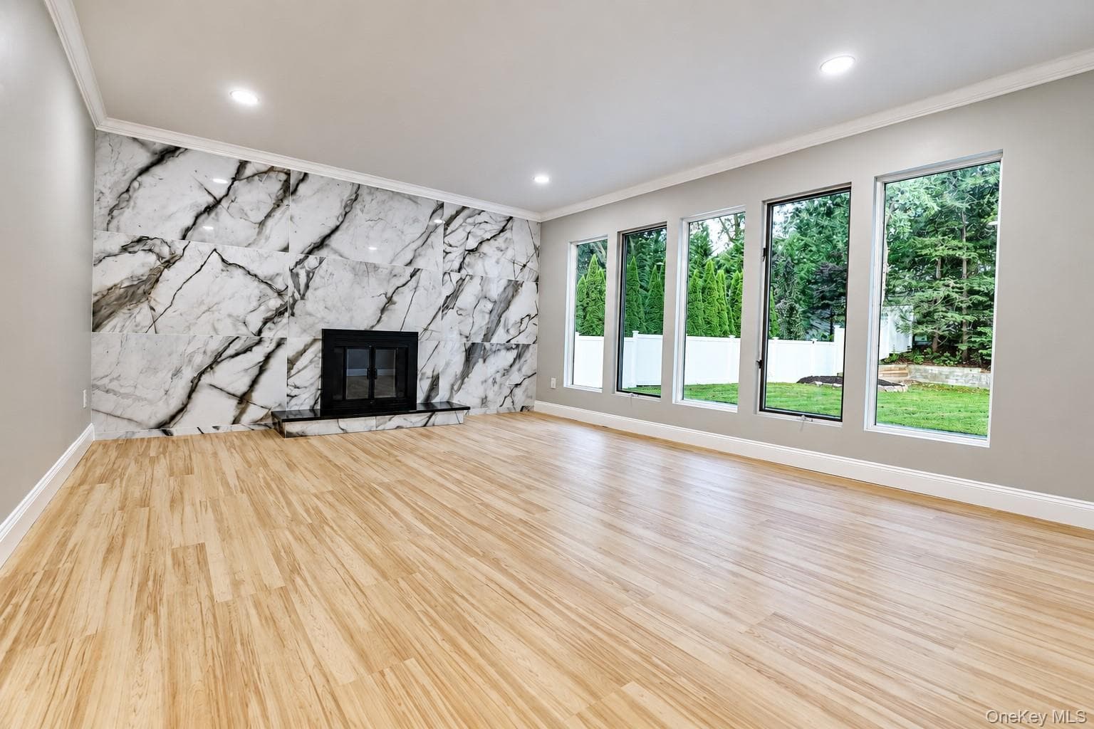 140 Seaman Neck Road thumbnail 9
