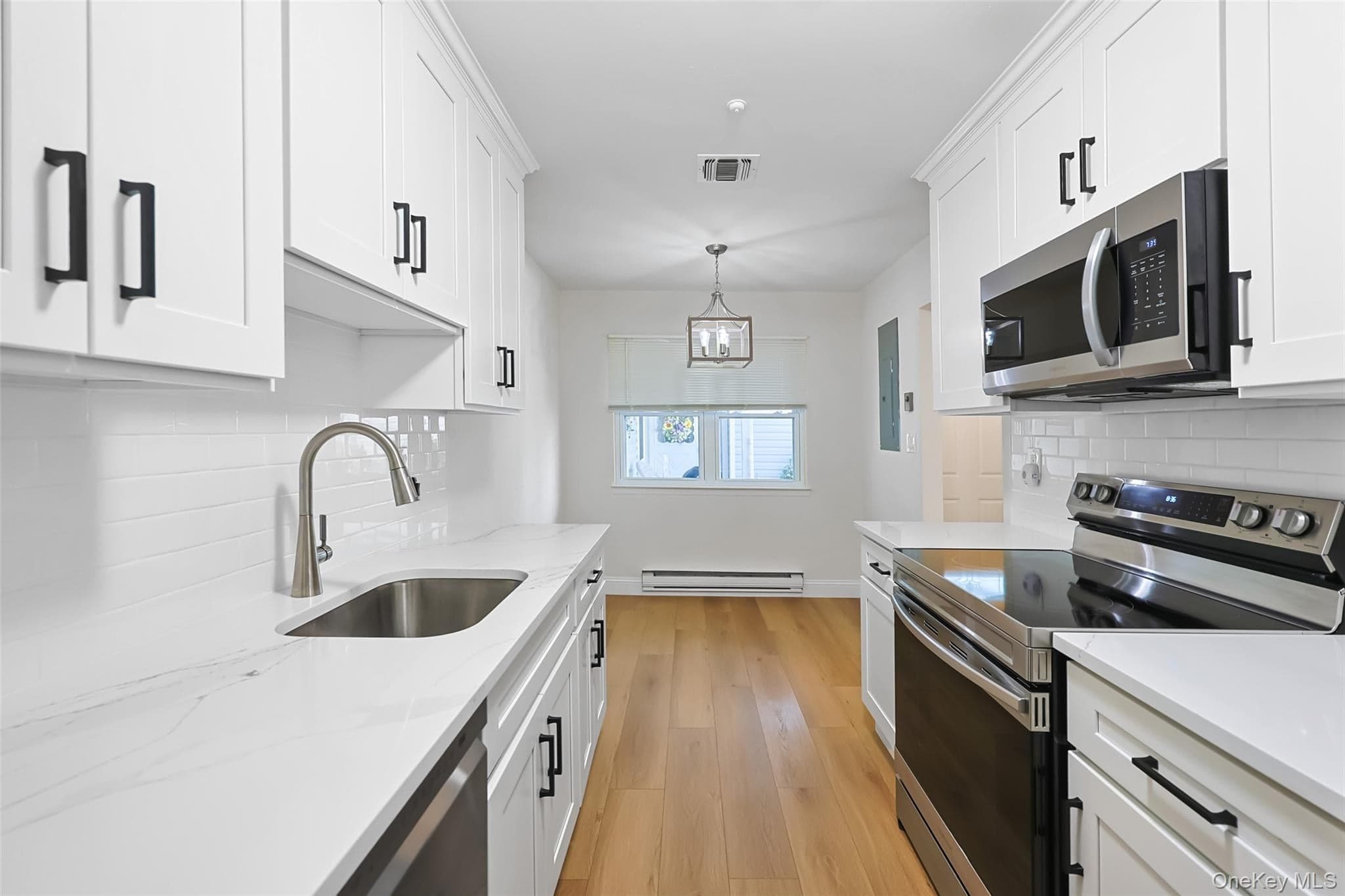 708 W Cabot Court Unit: 708 thumbnail 5