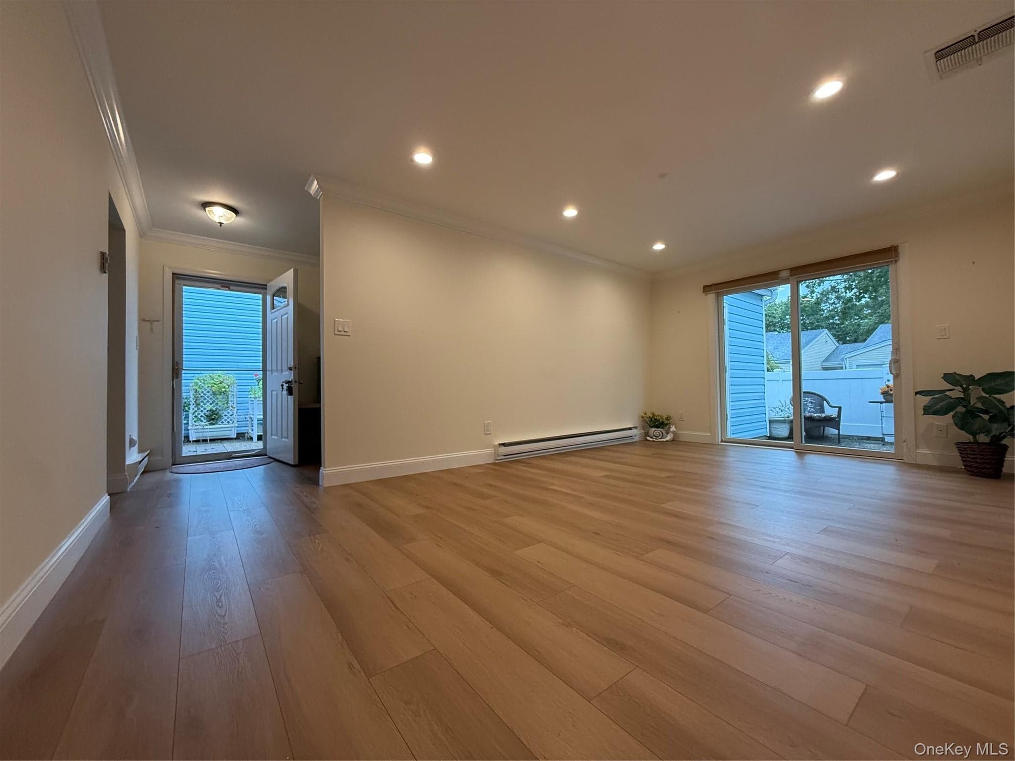 708 W Cabot Court Unit: 708 thumbnail 17