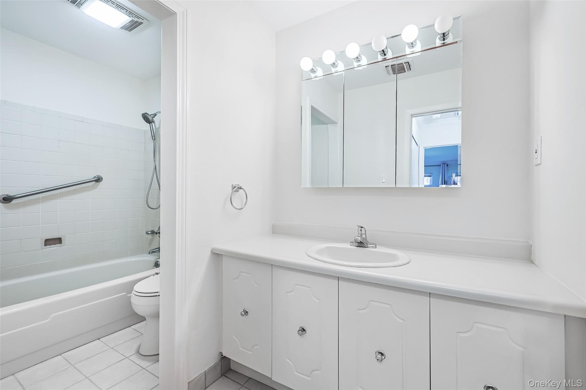 708 W Cabot Court Unit: 708 thumbnail 10