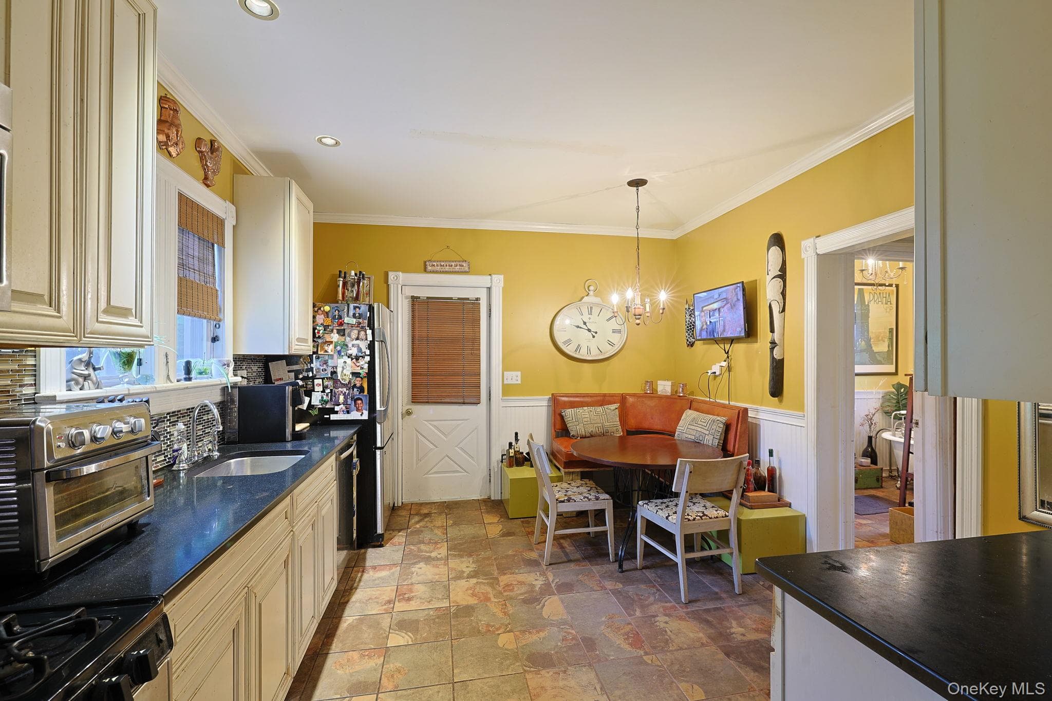 8 Bartlett Street thumbnail 14