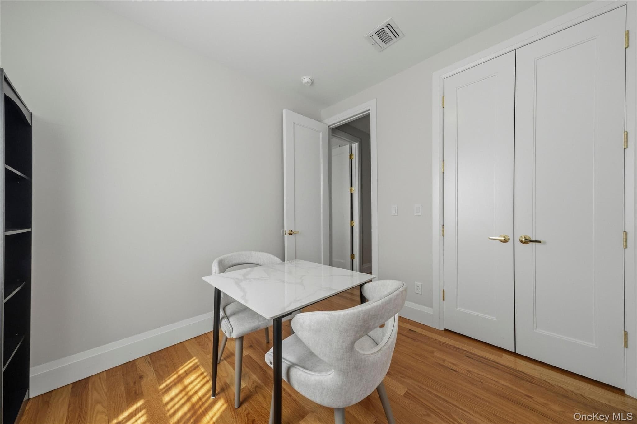 14 Van Arsdale Road thumbnail 11