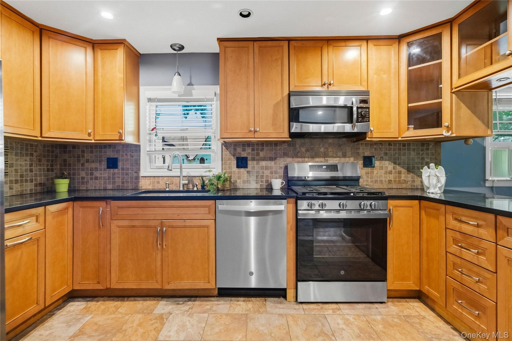1691 Ivanhoe Drive thumbnail 6