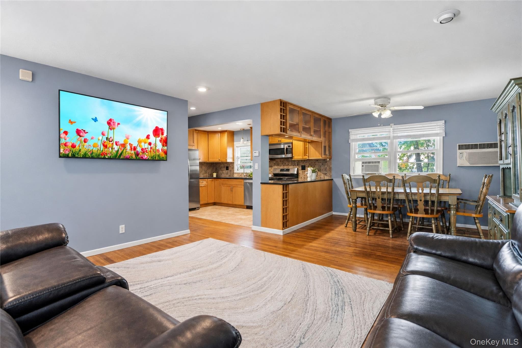 1691 Ivanhoe Drive thumbnail 3