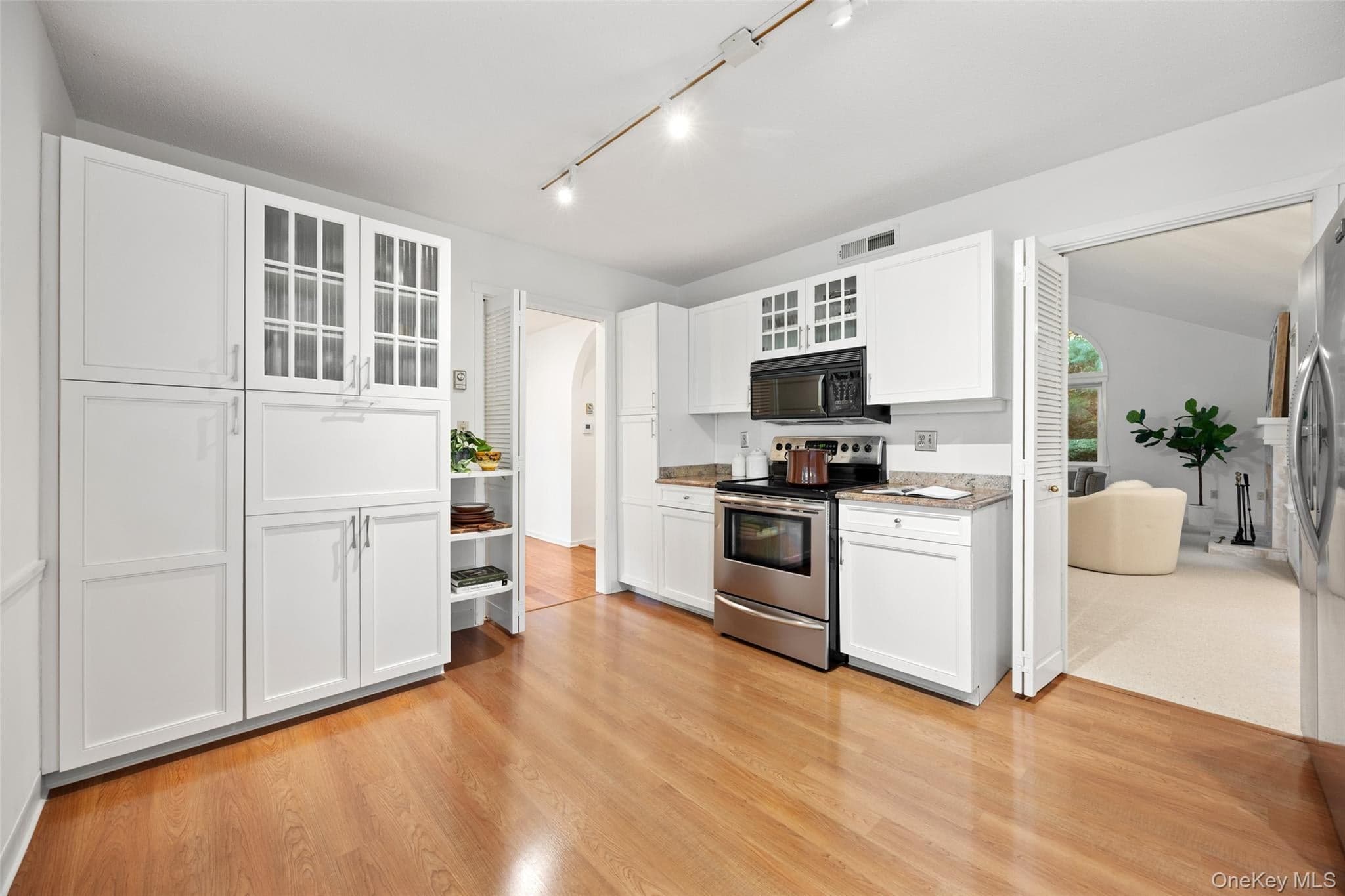 621 Heritage Hills Unit: B thumbnail 13