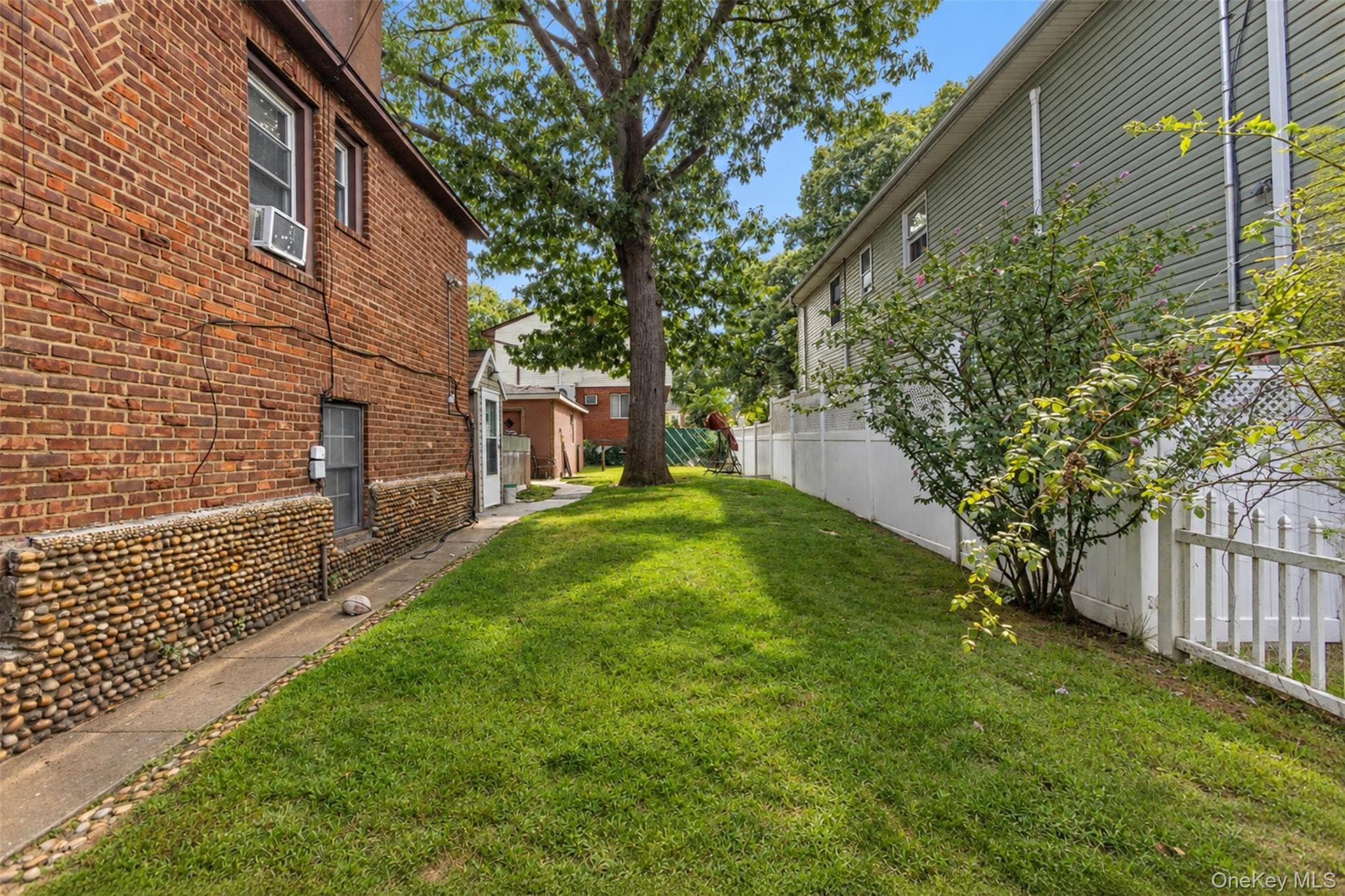 145 Arlington Avenue thumbnail 16