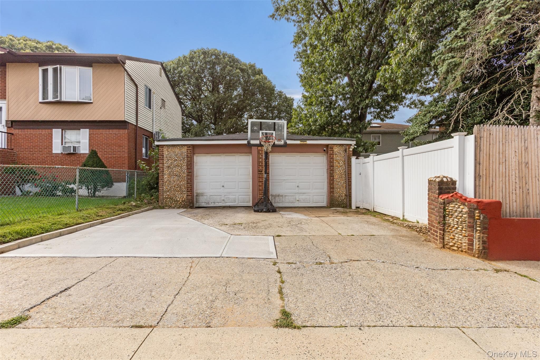 145 Arlington Avenue thumbnail 19