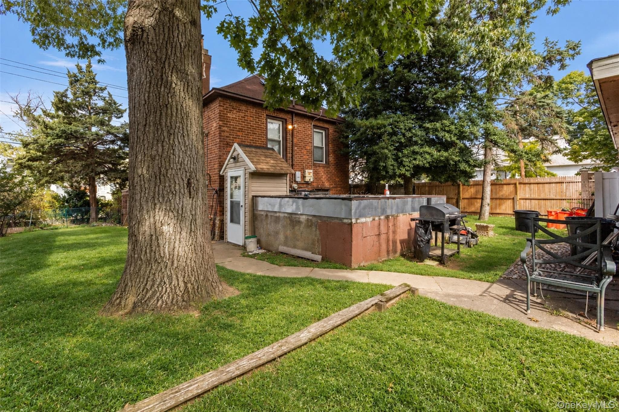 145 Arlington Avenue thumbnail 18