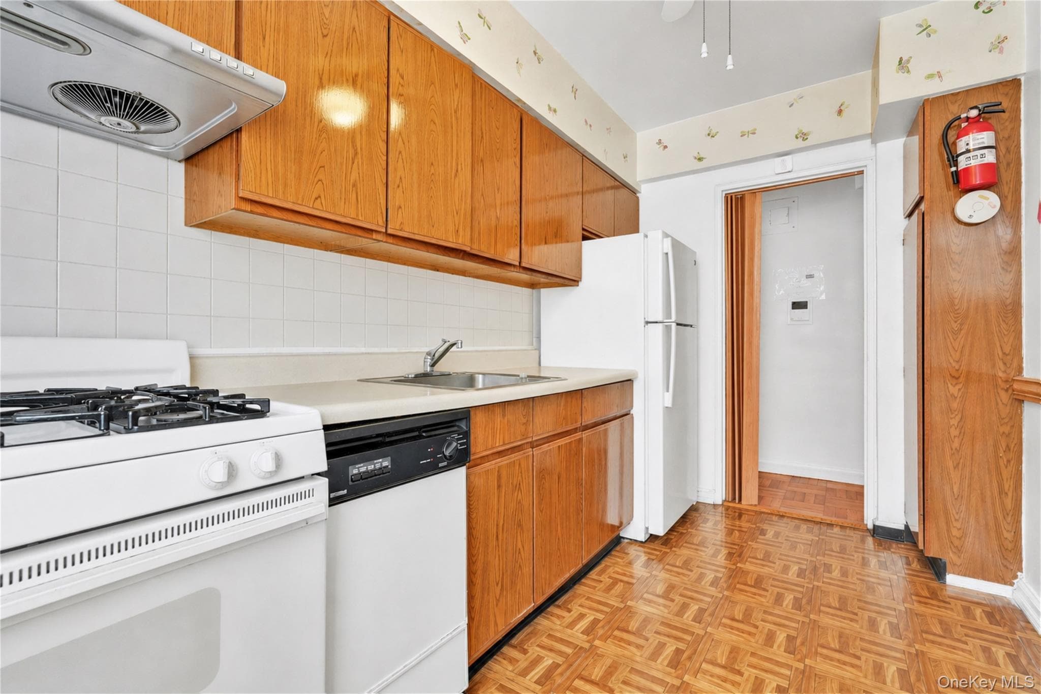 26-21 Union Street Unit: 1A thumbnail 12