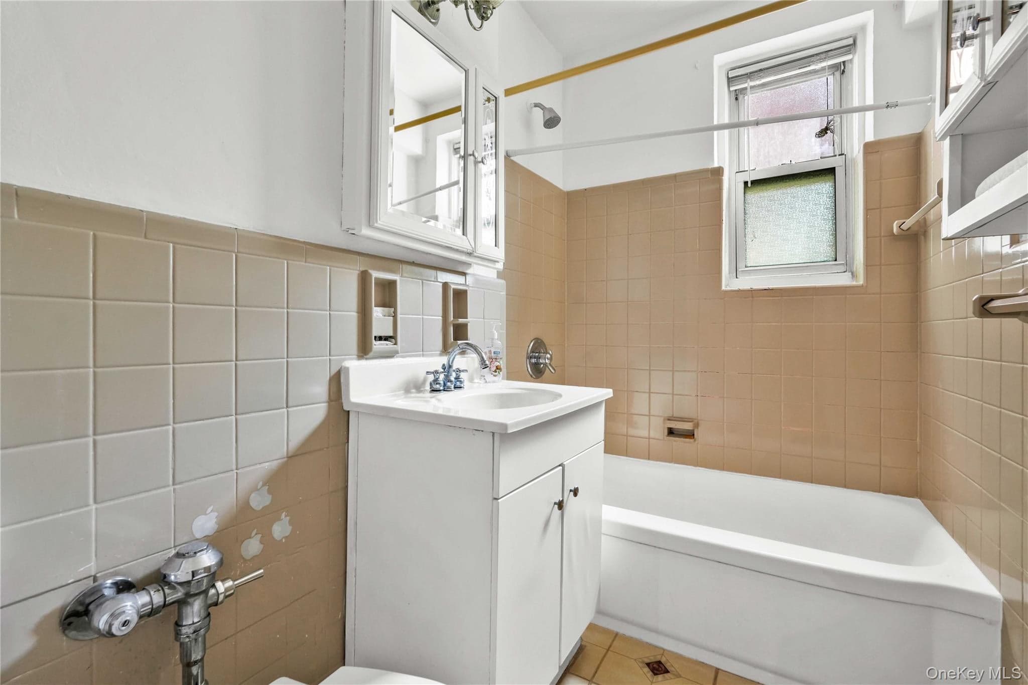26-21 Union Street Unit: 1A thumbnail 15