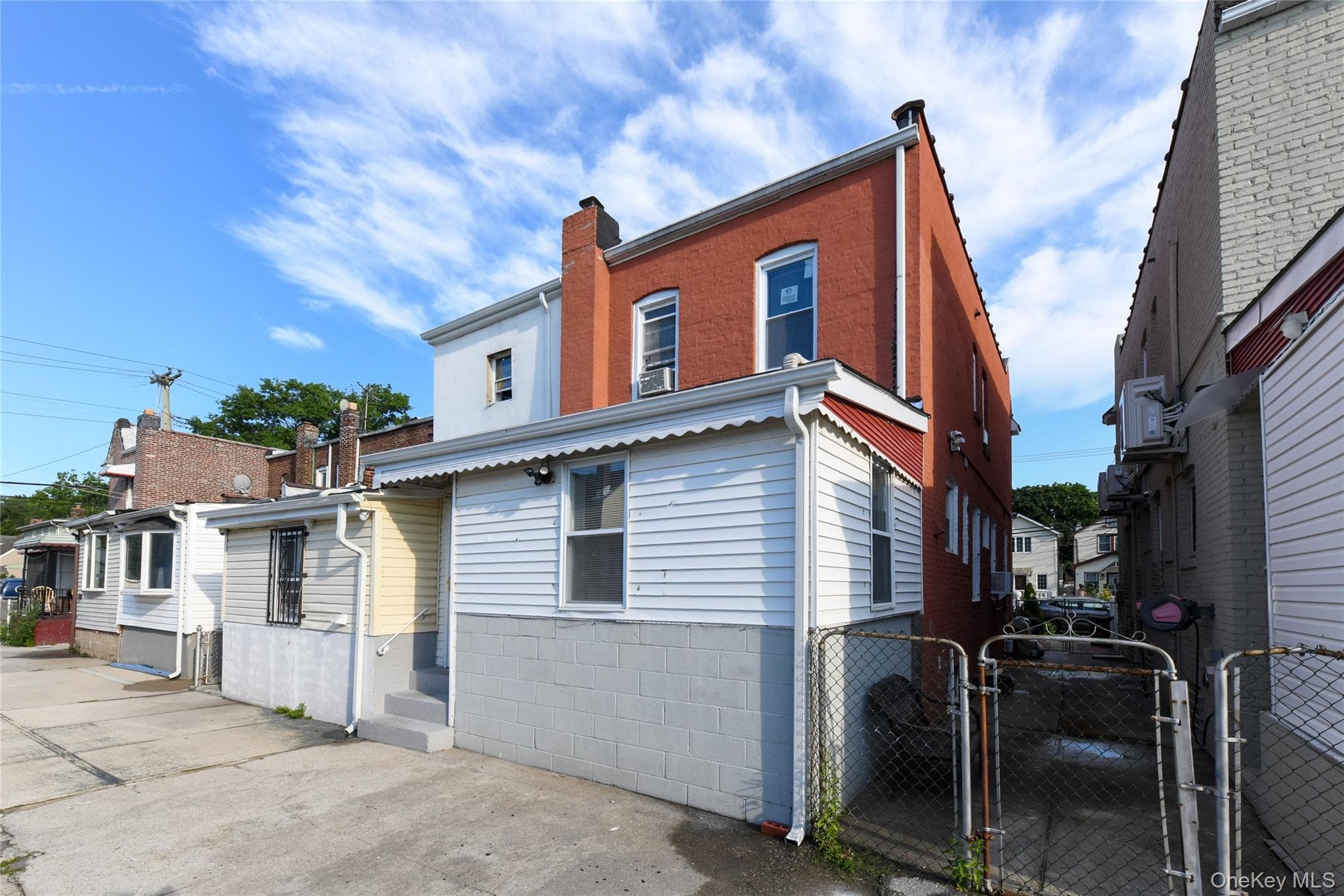 126-12 116th Avenue thumbnail 4