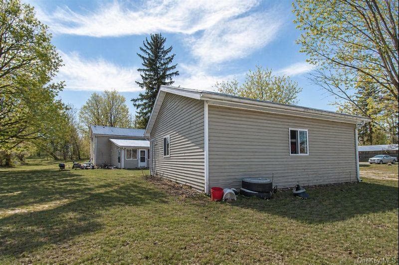 5619 East Scottsburg Road thumbnail 2