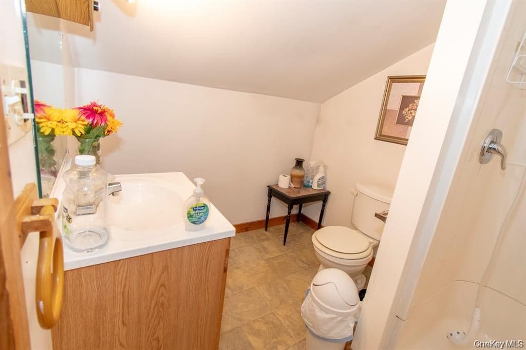 5619 East Scottsburg Road thumbnail 17