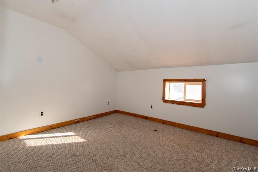 5619 East Scottsburg Road thumbnail 13