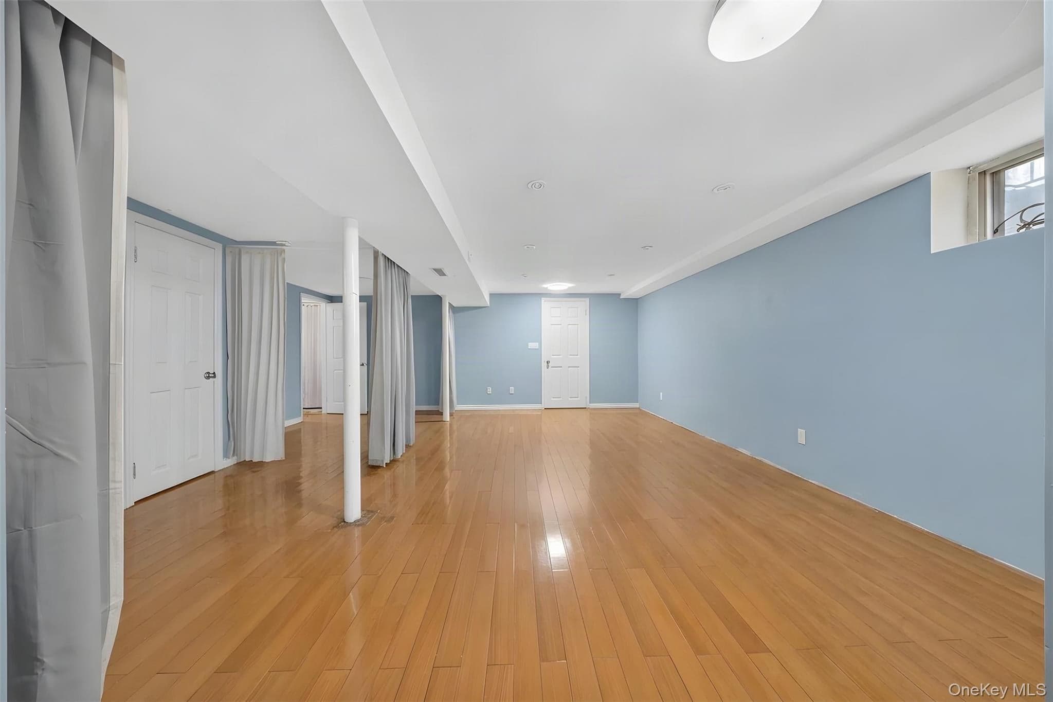 245-71 61st Avenue thumbnail 20
