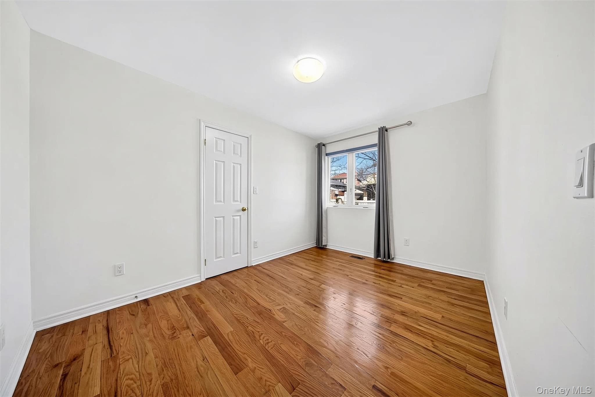 245-71 61st Avenue thumbnail 23