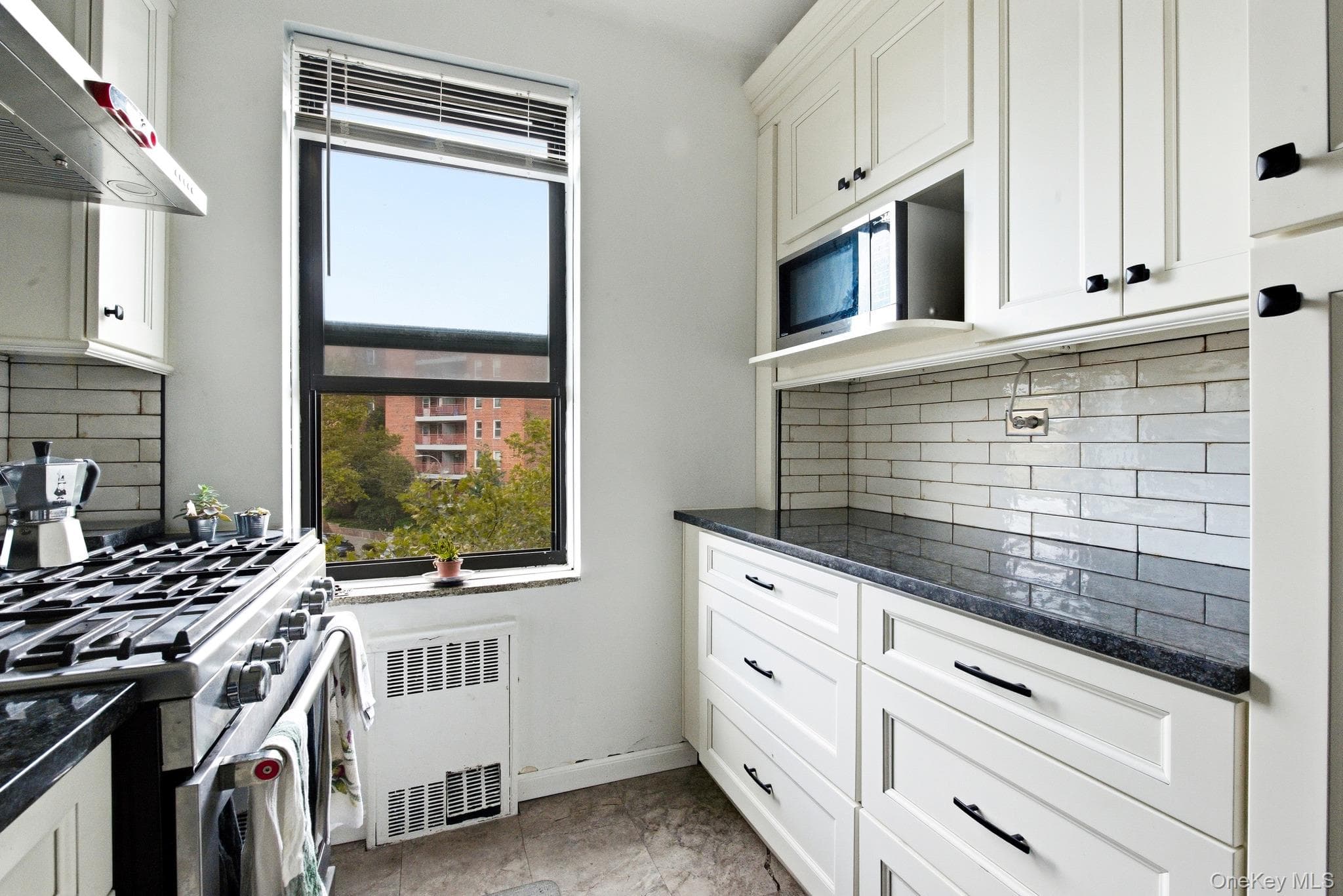 71-11 Yellowstone Boulevard Unit: 4M thumbnail 11