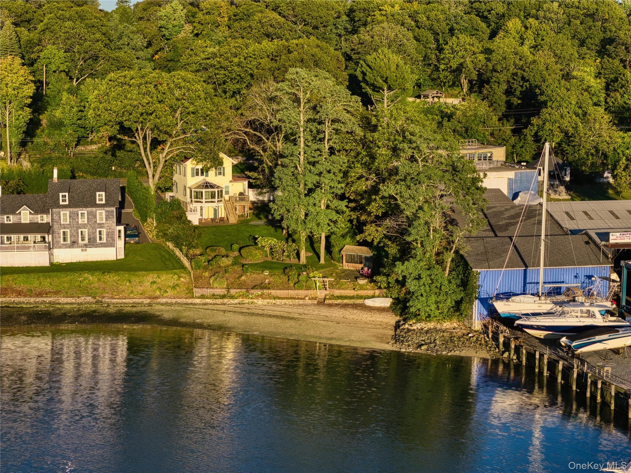 43 E Shore Road, Huntington