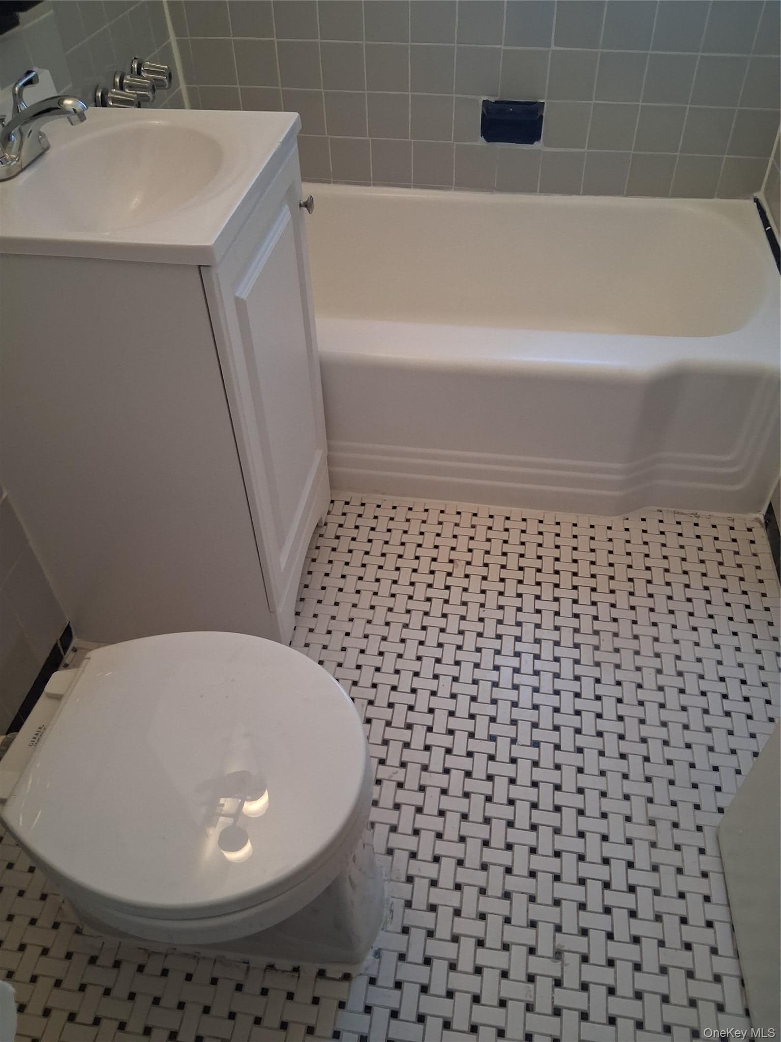 2235 Cruger Avenue Unit: 5F thumbnail 10