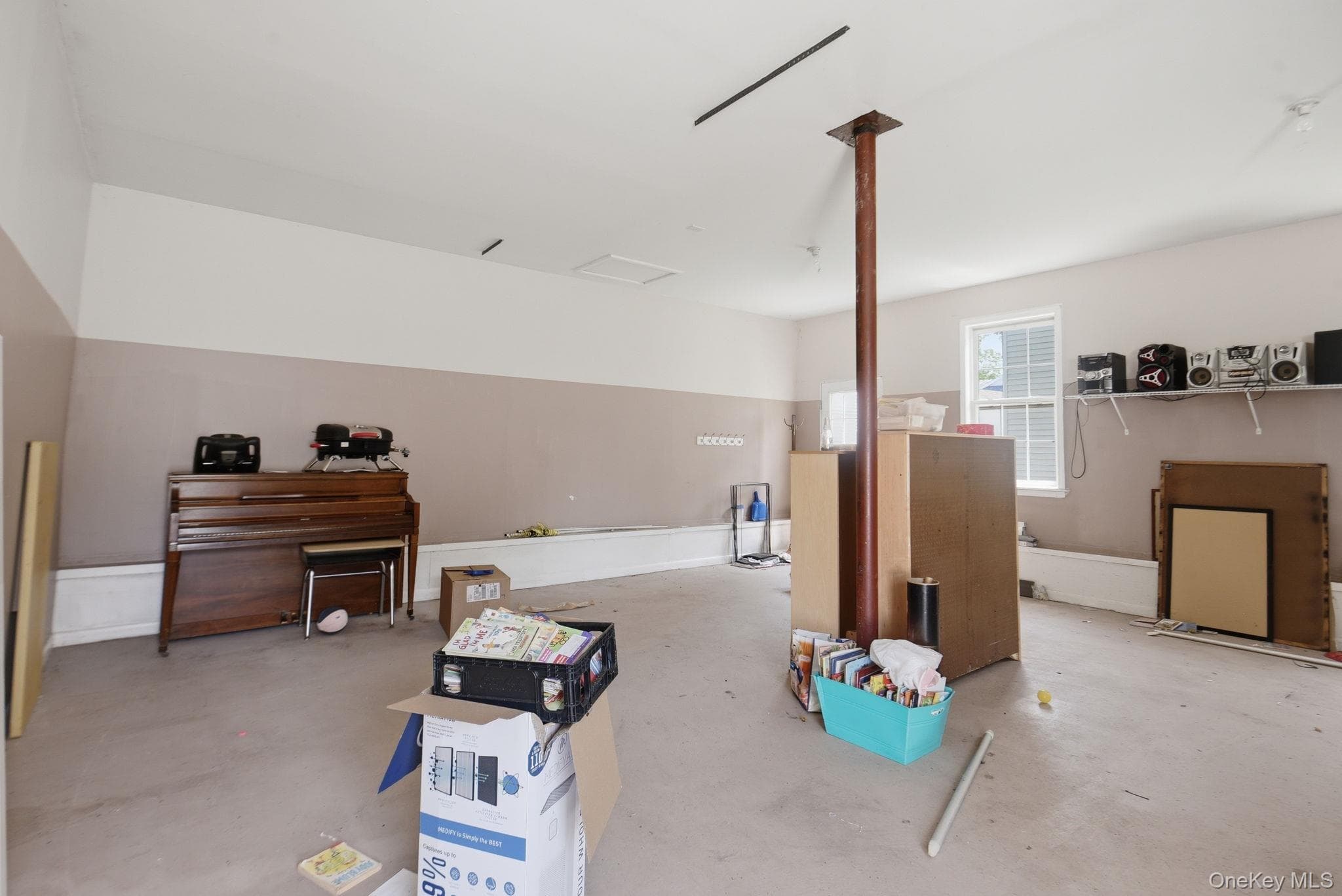37 N Cedar Street thumbnail 25