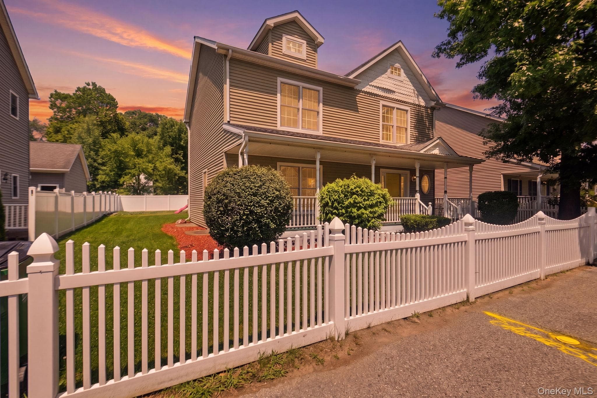 37 N Cedar Street thumbnail 3