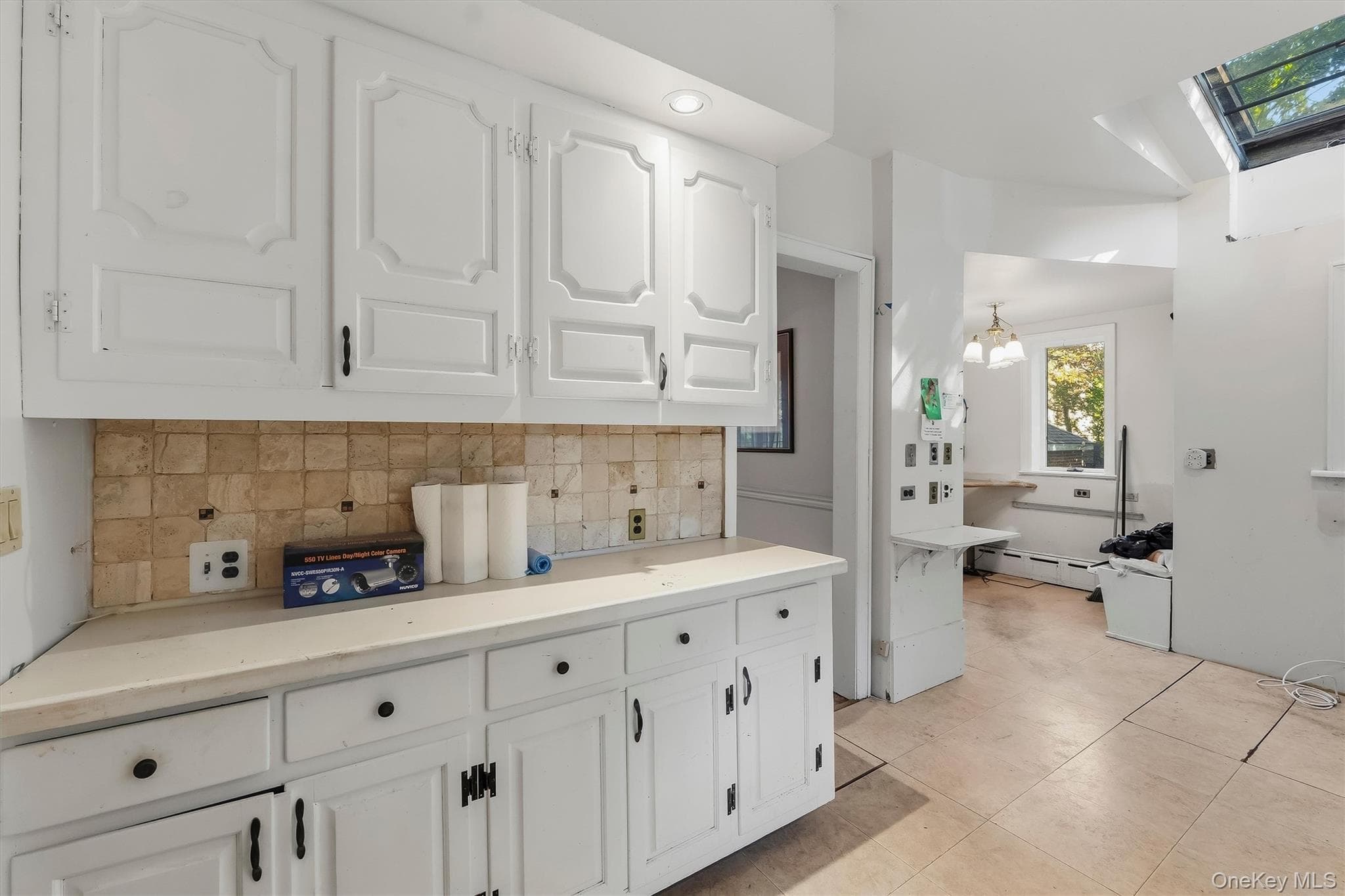 132 E 238th Street thumbnail 14
