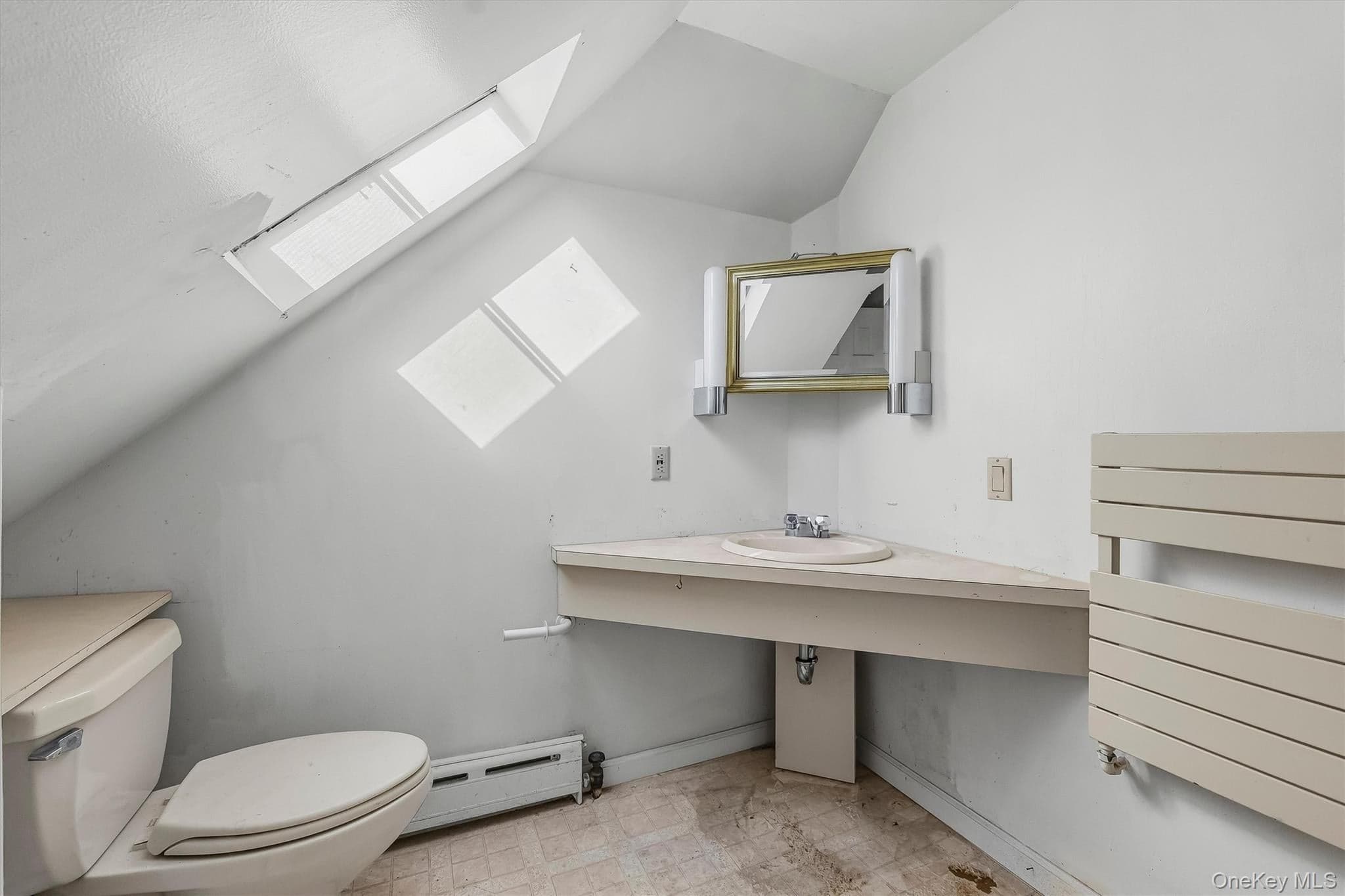 132 E 238th Street thumbnail 26