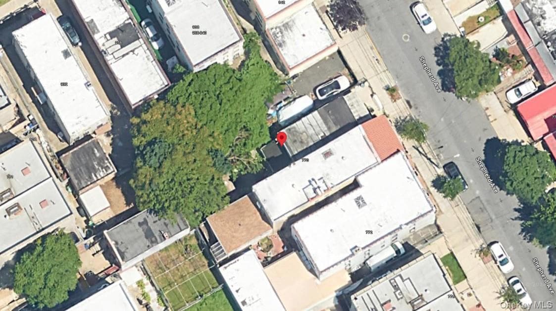 764 Shepherd Avenue thumbnail 2